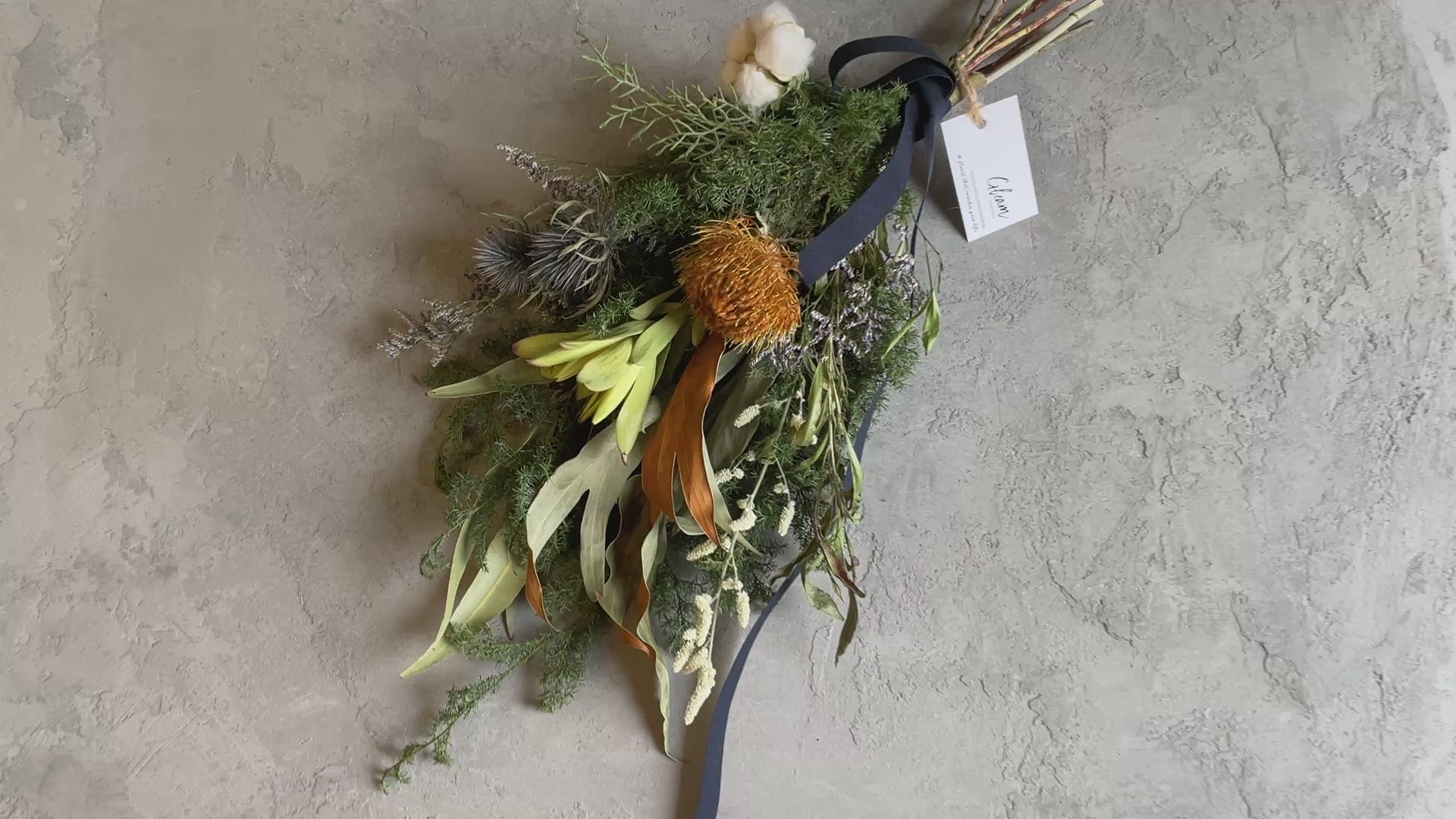 ドライフラワー❇️ゴールドとフォルモーサ❣️ ドライアンドラ「フォルモーサ」